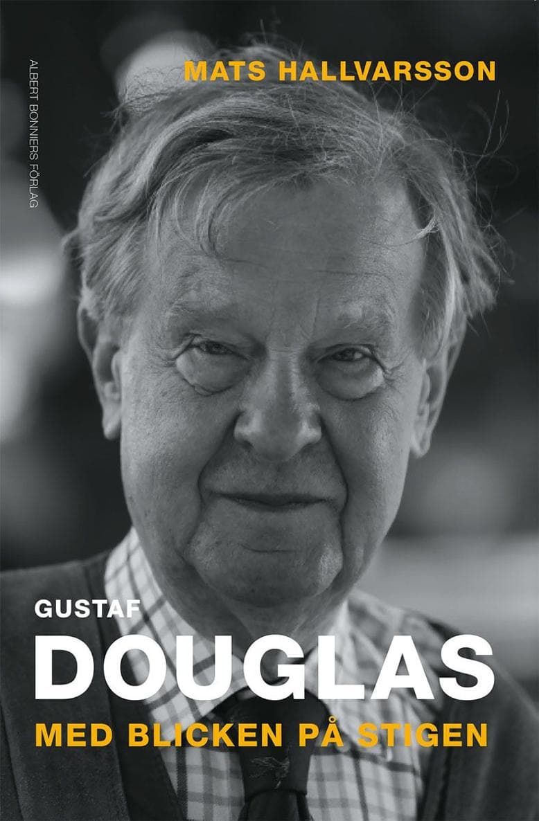 With eyes on the path (translated)